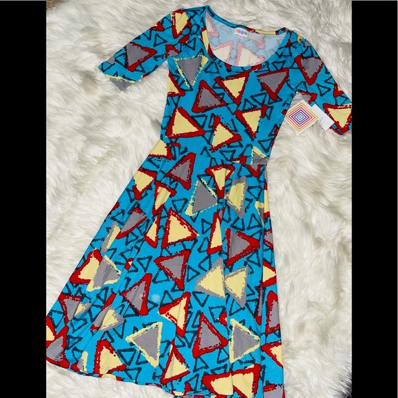 NWT✨LuLaRoe Geometric Nicole Dress - Picture 1 of 5